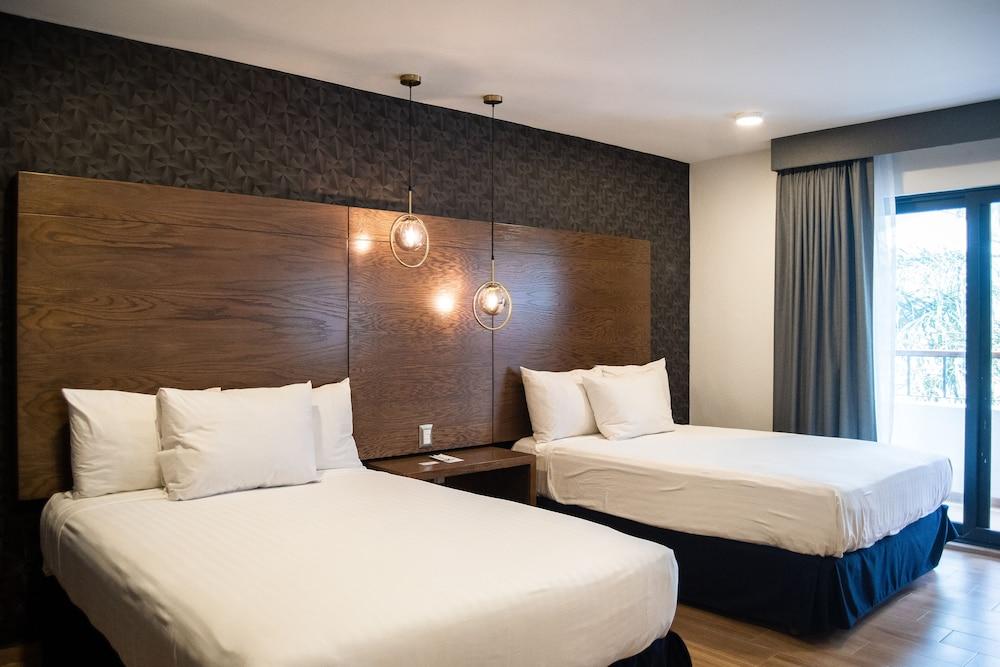 Hotel Gran Plaza&convention Center 4*