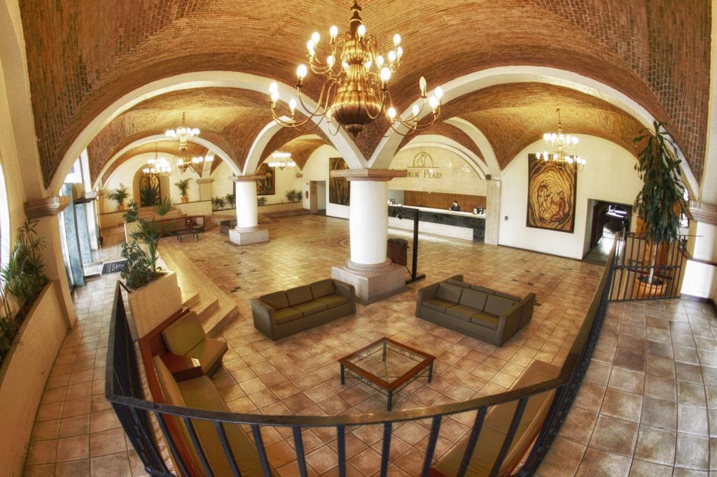 Gran Plaza&convention Center 4*